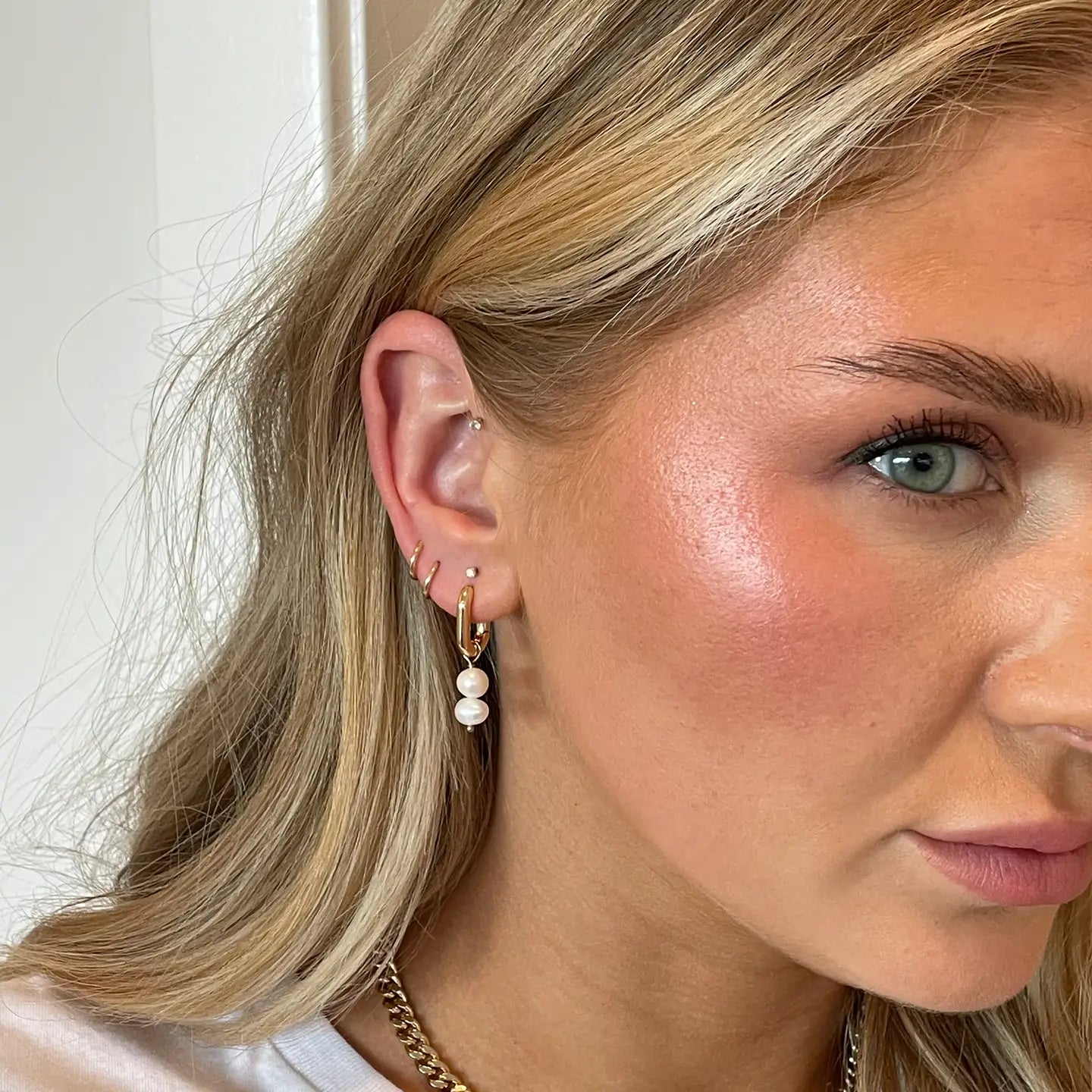 Remi Double Pearl Hoops