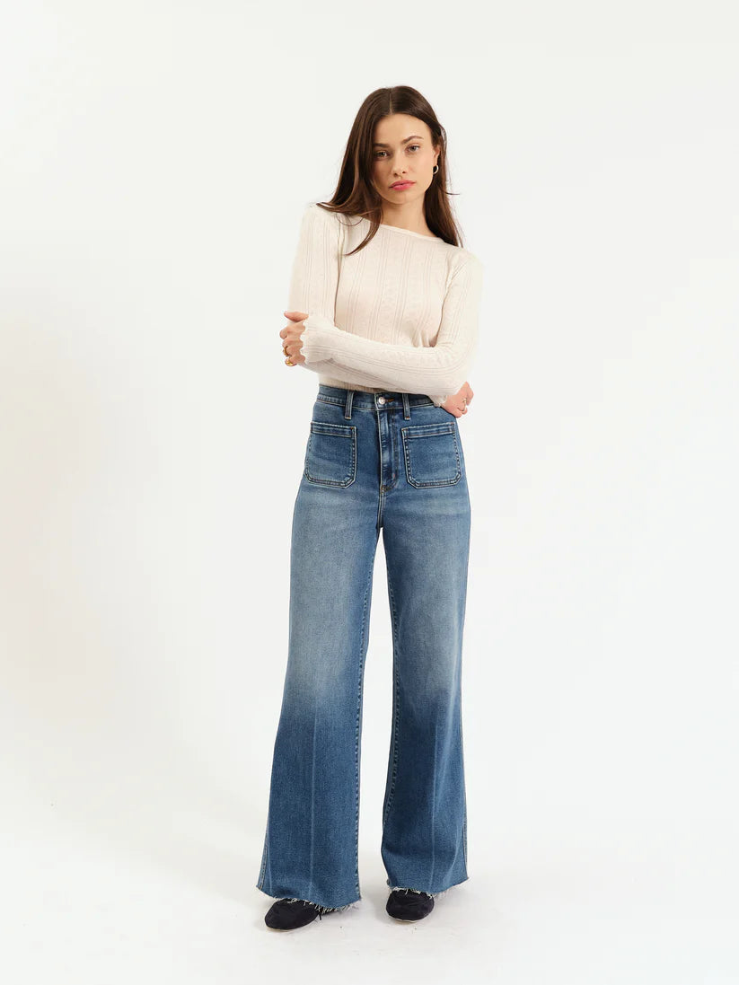 Far Out Fashion Pocket